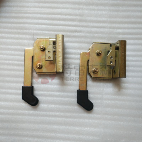 TEREX parts 15042467 DOOR LOCK - LH