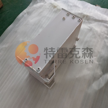 Terex Parts 15316399 REMOTE HEADER TANK FOR TR60