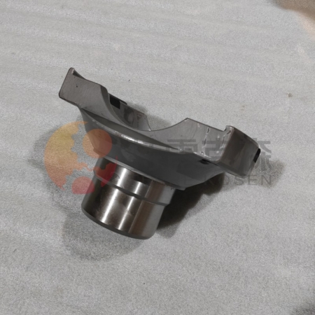Terex Parts 15318391 YOKE TRANS 0UTPUT FOR TR60